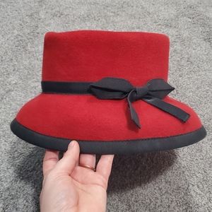 New Eric Javitz hat - red/black velour squishee pie